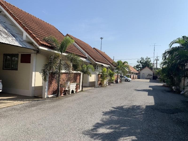 Bualuang Angthong Hotel photo 1