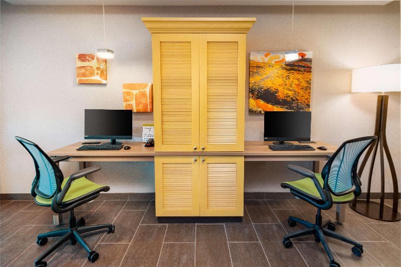 Home2 Suites by Hilton Corona photo 1