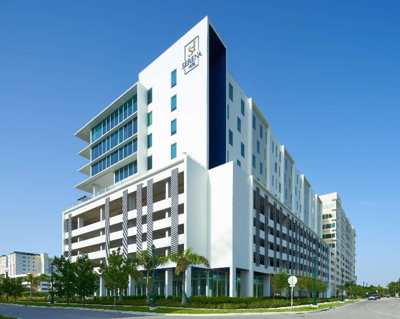 SERENA Hotel Aventura, Tapestry Collection by Hilton 2