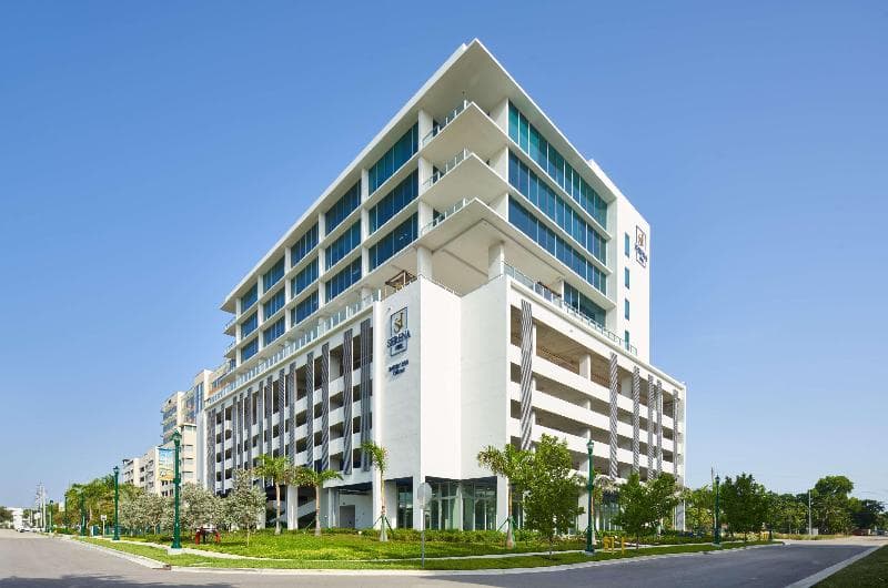 SERENA Hotel Aventura, Tapestry Collection by Hilton 4
