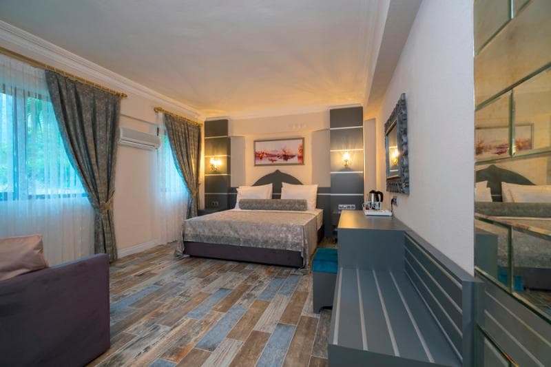 Otto Palace Boutique Hotel photo 1