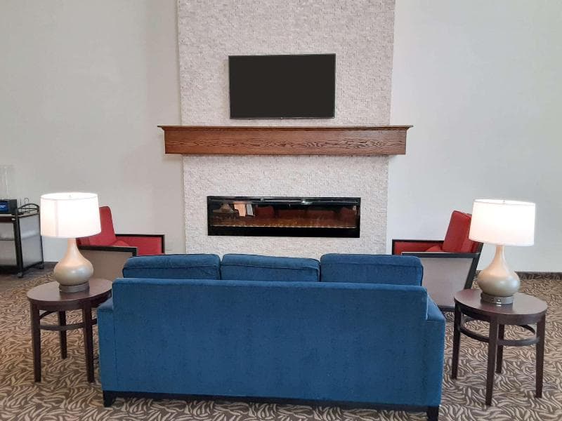 Comfort Suites 5