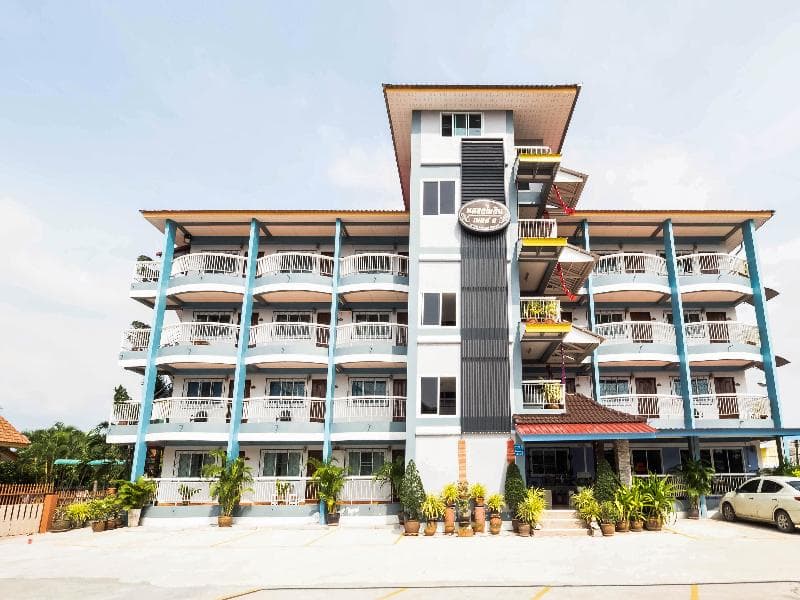 Oyo 1157 Ploy Pailin Place 3