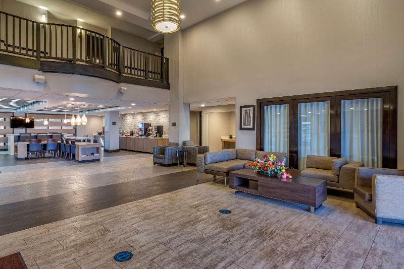 Comfort Suites 5