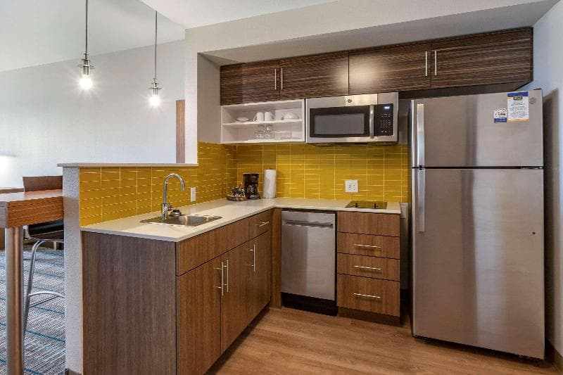 Mainstay Suites Carlsbad 4
