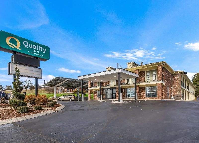 Quality Inn 4