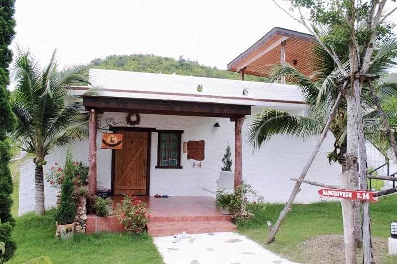 Swiss Valley Hip Resort Ratchaburi 4