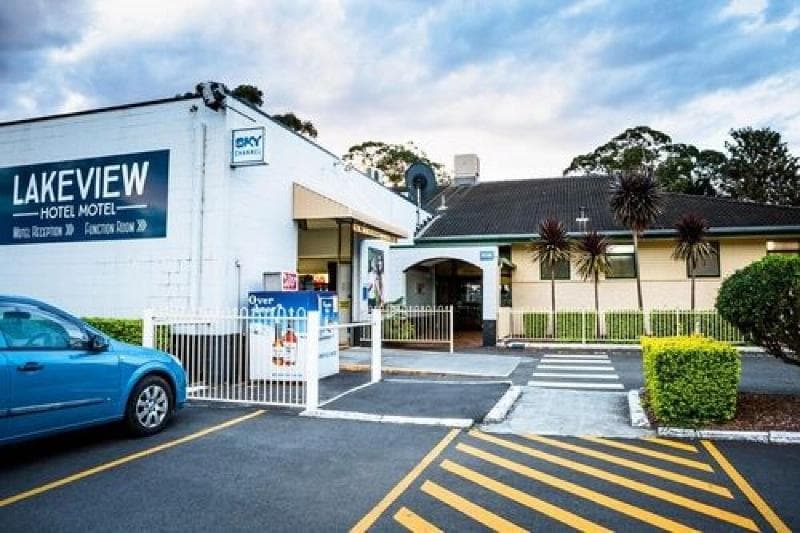 Lakeview Hotel Motel 5