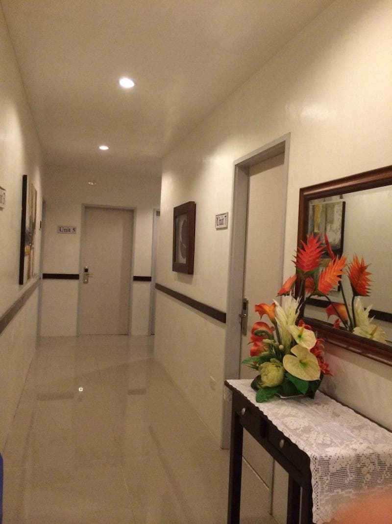 Urban Manor Hotel Annex photo 1