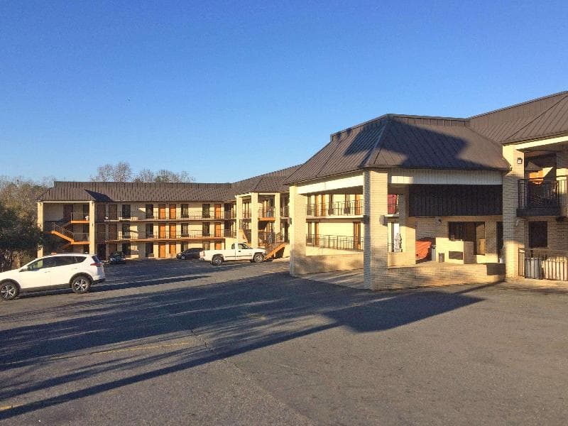 Americas Best Value Inn Wadesboro 4