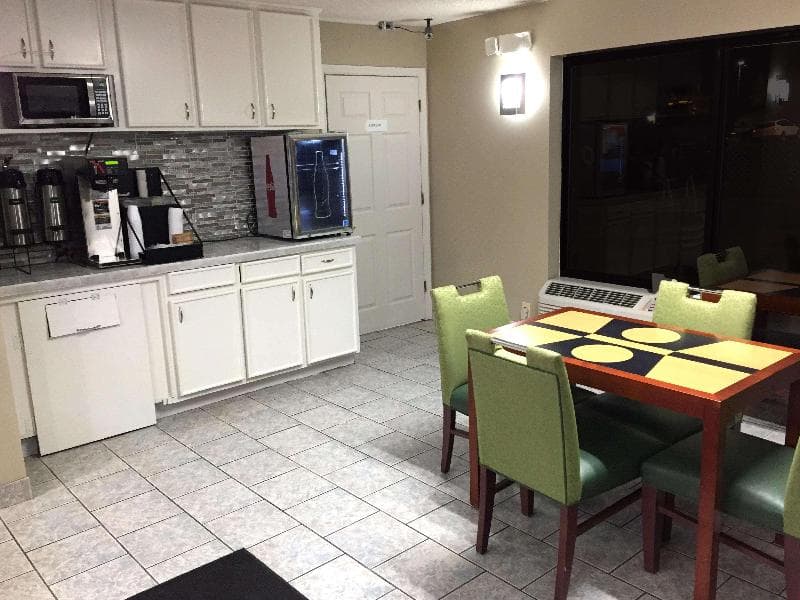 Americas Best Value Inn Wadesboro main