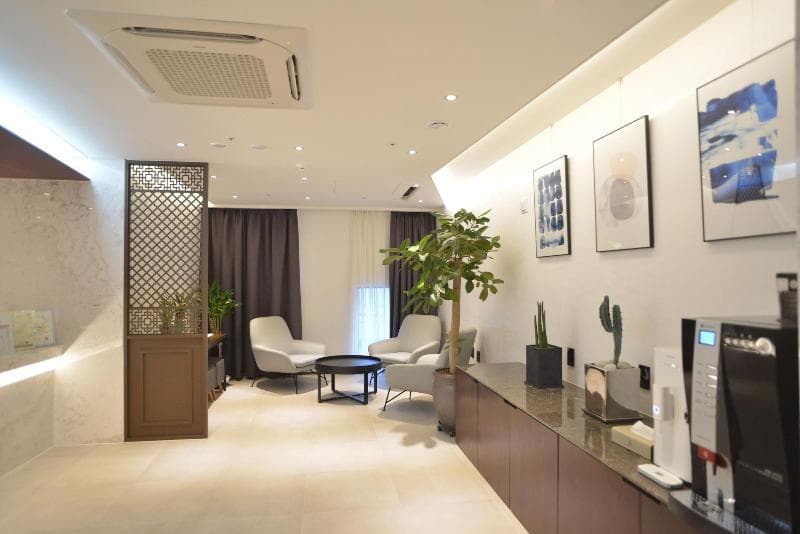 New Grand Hotel main
