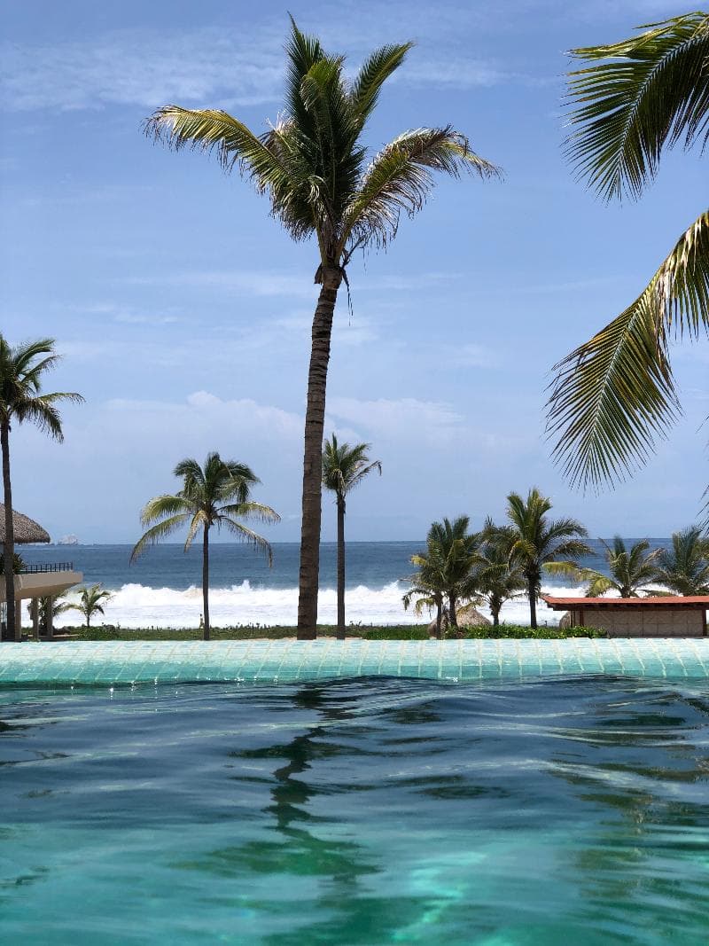 Marea Beachfront Villas 2