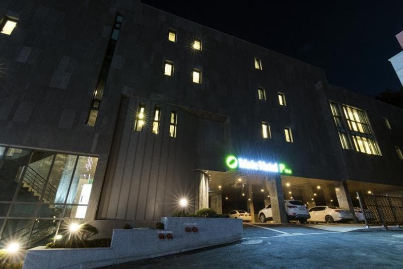 Mate Hotel 4