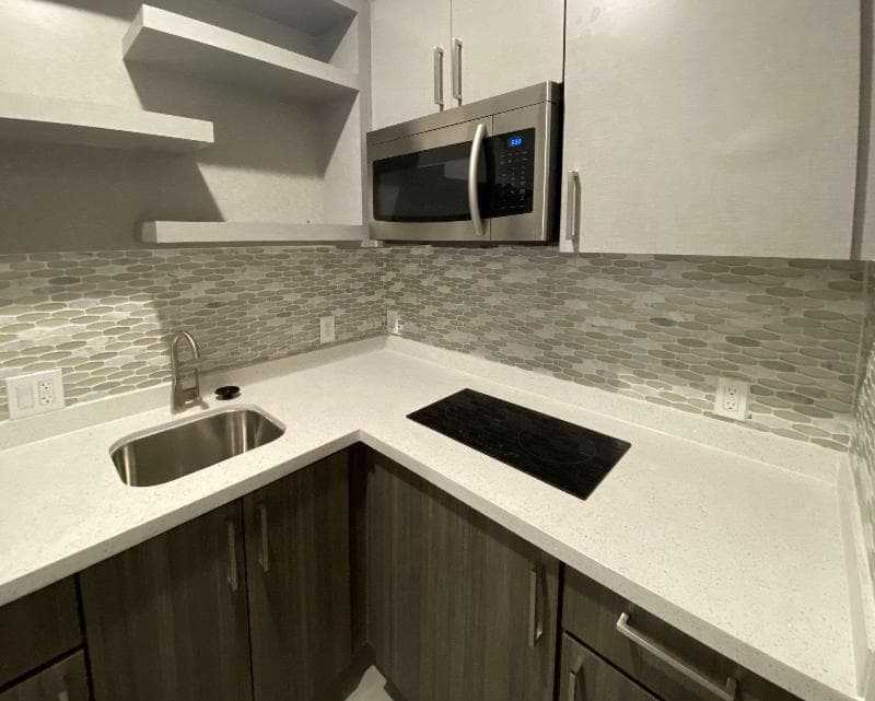 Clarion Pointe 4