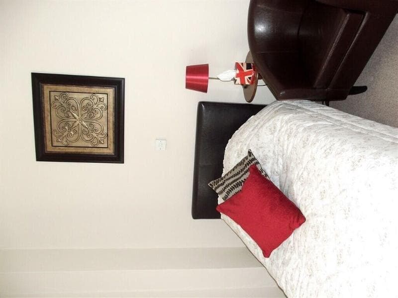 Townhouse Hotel photo 1