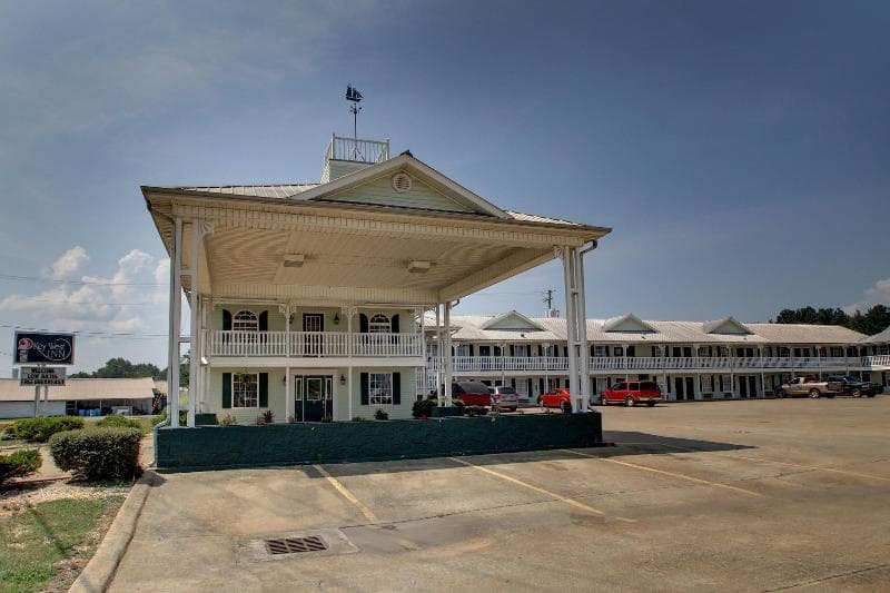 Key West Inn Childersburg 4