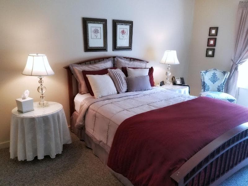 Camelot Restaurant & Inn - Bed And Breakfast - Adult Only 5