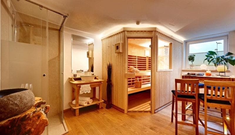 Alpenhof Apartments main