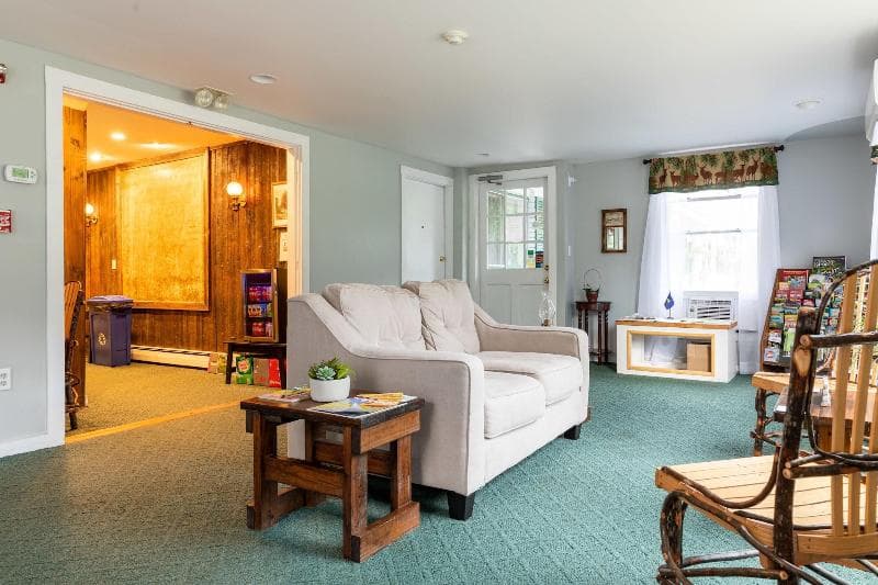 The Lodge At West River photo 1