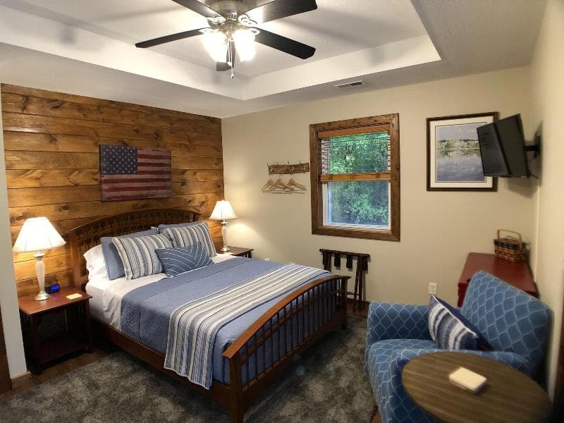 Walnut Waters Bed & Breakfast photo 1
