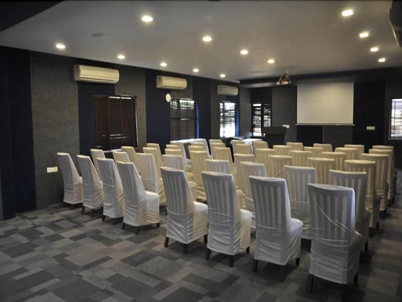 Krishna Park Resort main