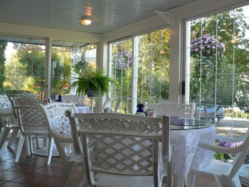 Lakeside Country Inn photo 1