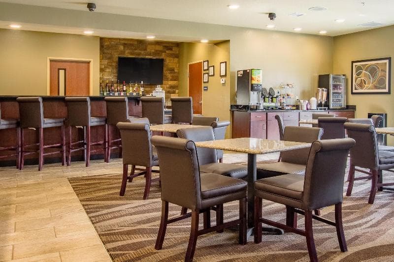 Cobblestone Hotel And Suites Orrville 4