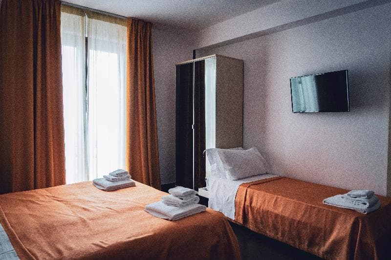 His Majesty Hotel 3