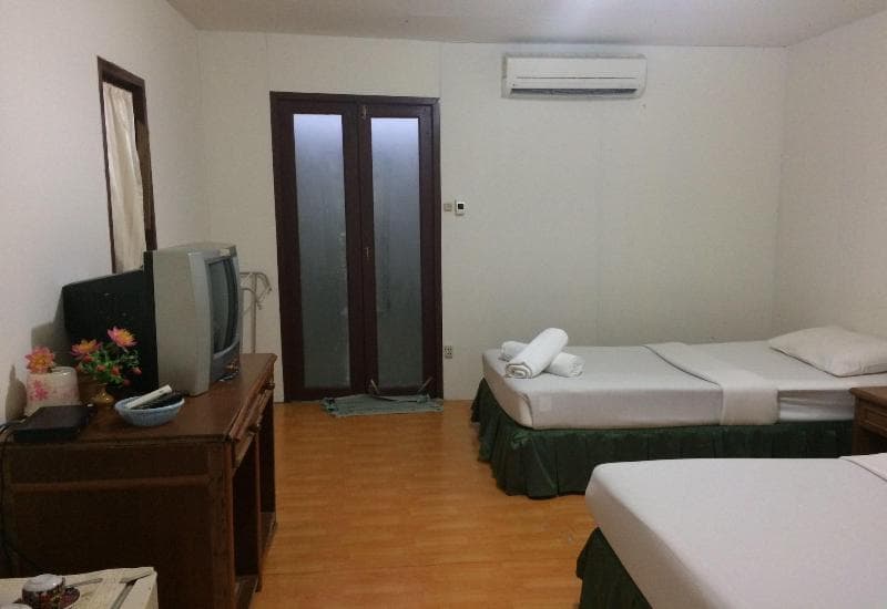 Kuraburi Resort main