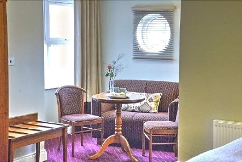 Mcgrory's Hotel 4