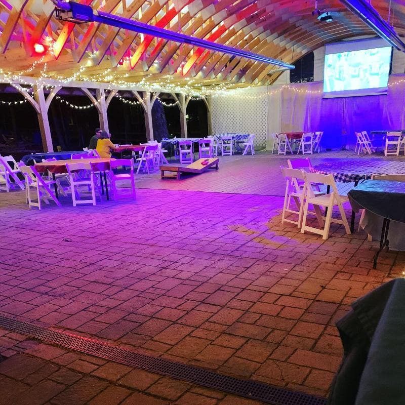 The Woods Inn main
