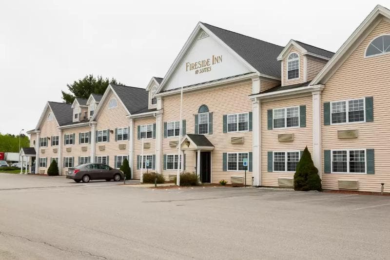 Econo Lodge 2