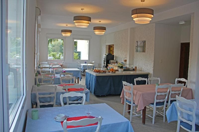 Hôtel Beau Rivage main