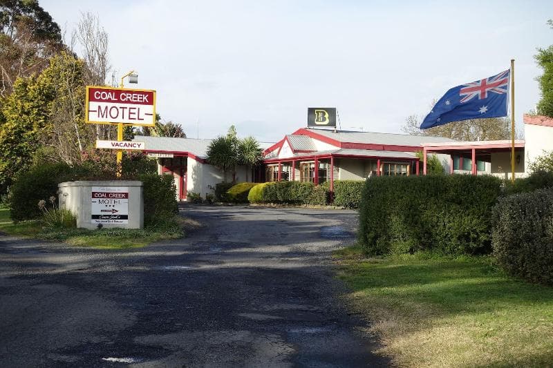 Coal Creek Motel 5