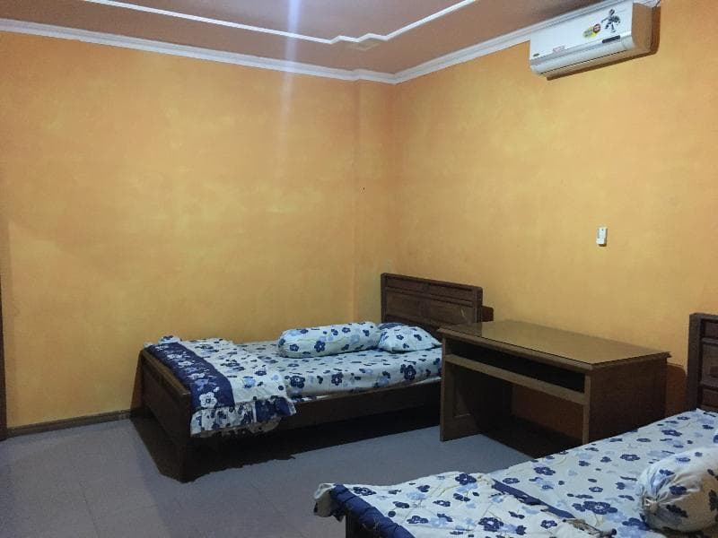 Hotel Alami near Alun-Alun Klaten 2