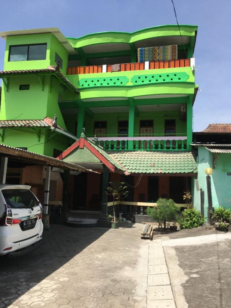 Hotel Trias Parangtritis 3