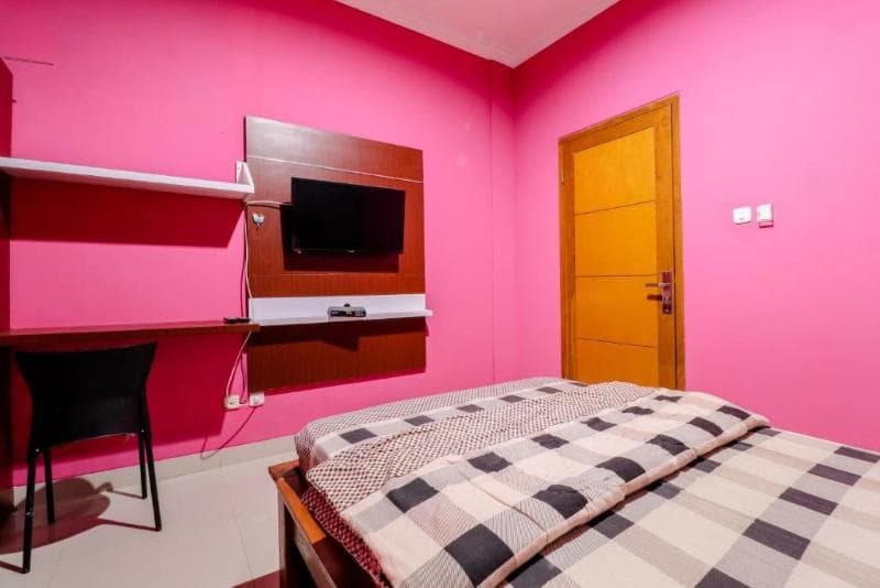 Khatarina Female Residence (Adults Only) 5