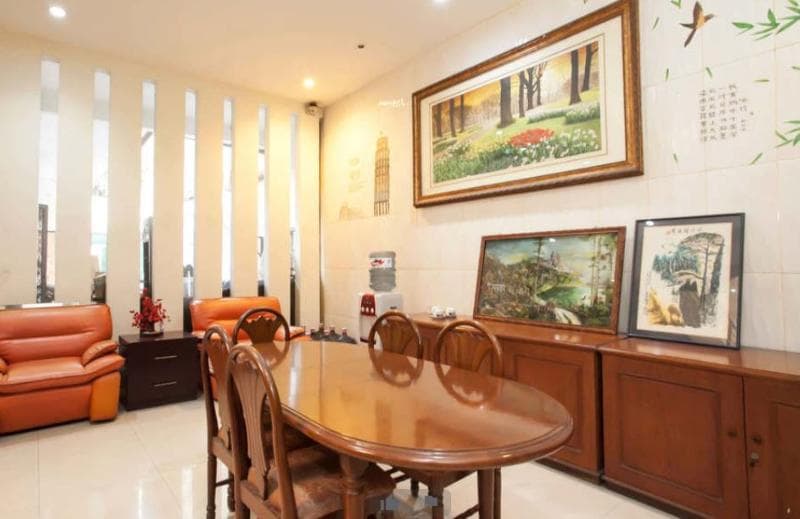 Soerabaja Place Hotel 5
