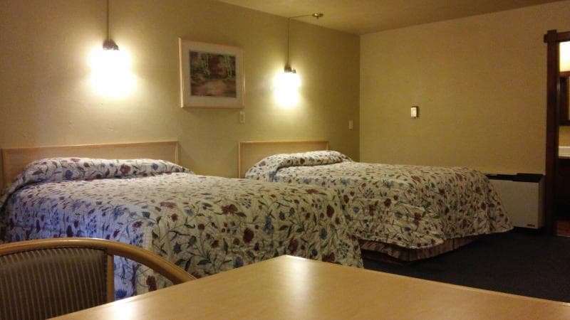 Budget Host Longhorn Motel 3