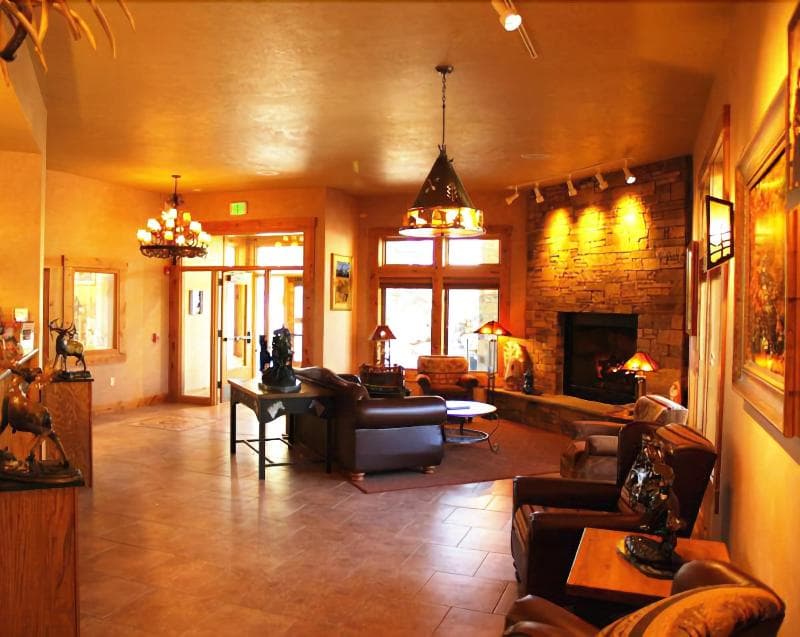 Flying Saddle Resort 5
