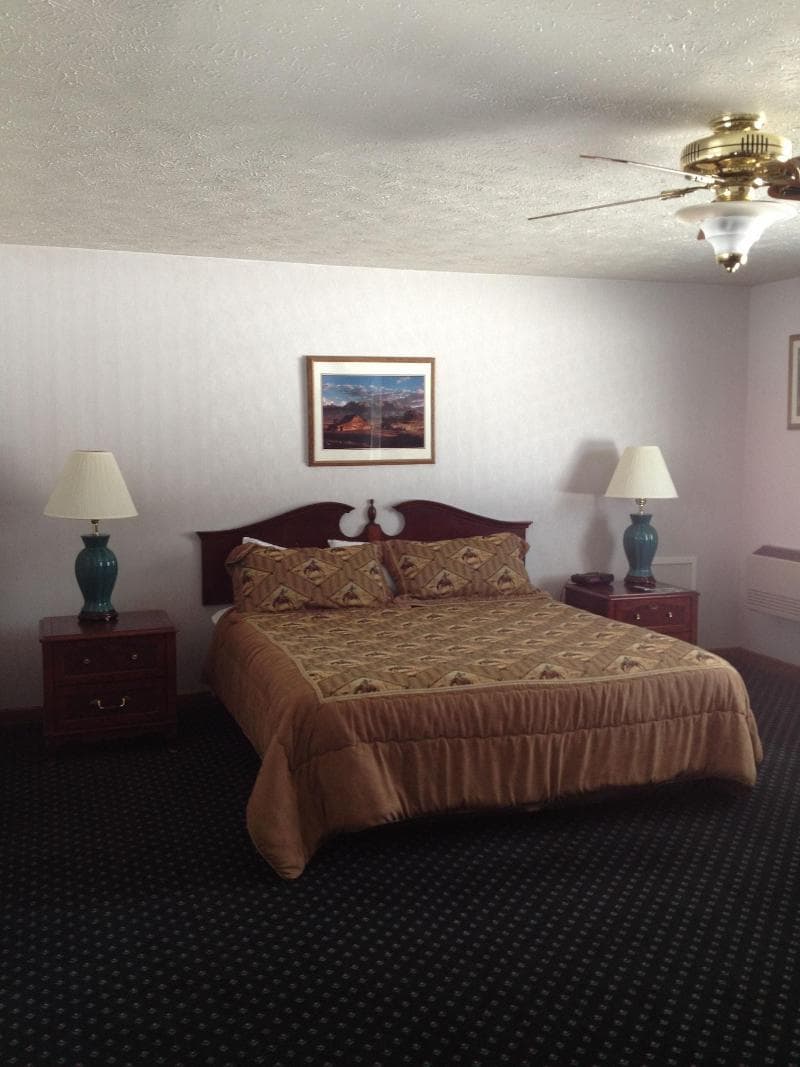 Flying Saddle Resort 4