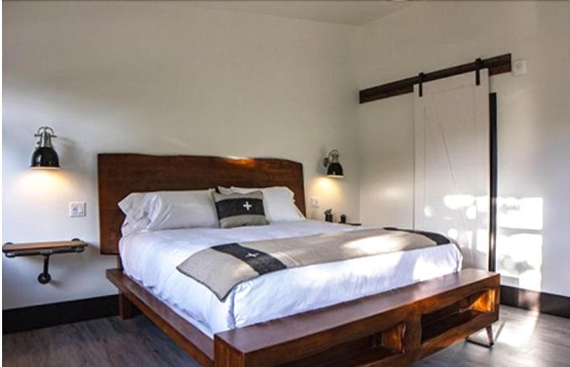 Compass Rose Lodge 3