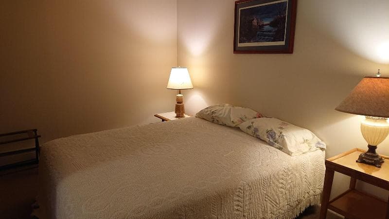 Brookside Motor Inn 5