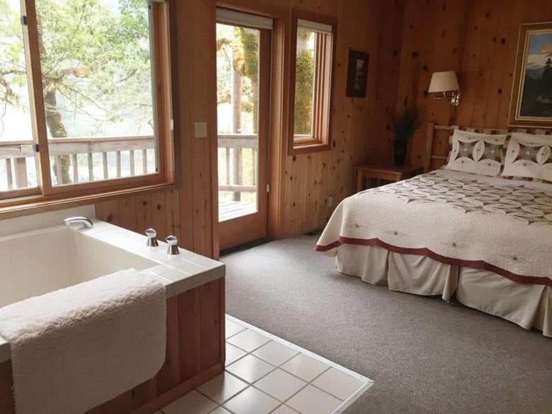 Steamboat Inn 4