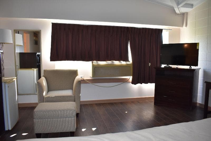 Royal Inn photo 1