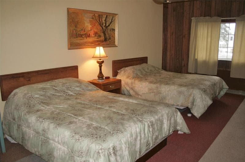 Mountaineer Motel 3