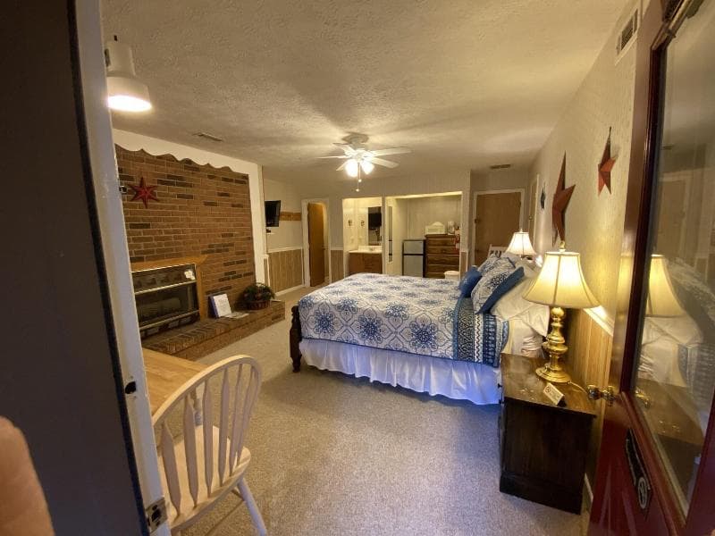 The Cascades Inn photo 1