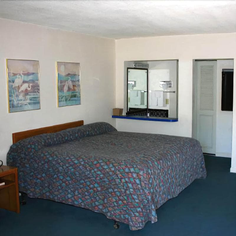 High Chaparral Inn main