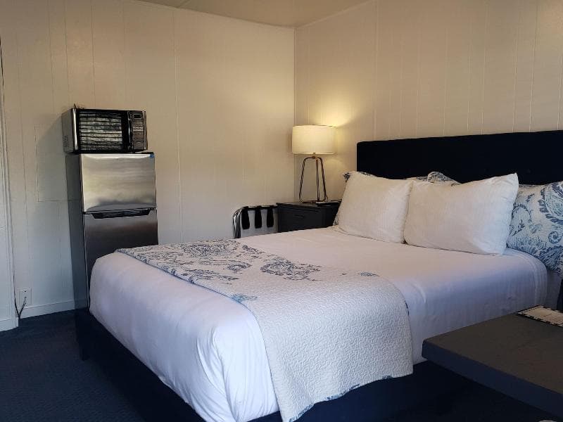 Cozy Mountain Motel 3